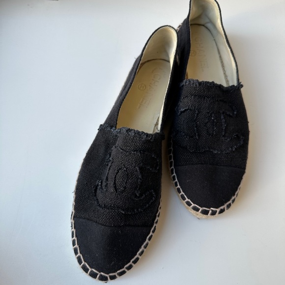 CHANEL Raw Canvas Espadrilles Black - Picture 2 of 6